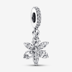 Pandora Timeless Funkelnder Herbarium Cluster Charm-Anhänger 792382C01