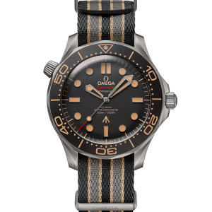 Omega Seamaster Diver 300M Omega Co-Axial Master Chronometer 42 mm 007 Edition 210.92.42.20.01.001