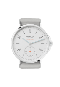 NOMOS Glashütte Ahoi neomatik 560